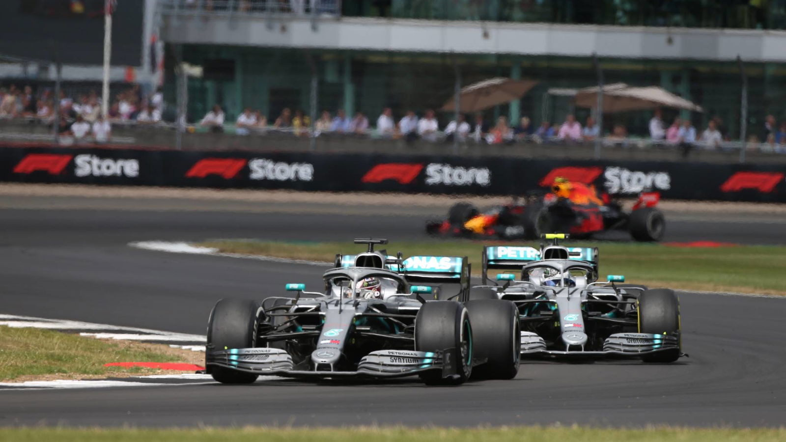 Hamilton: Balapan lebih dekat, bukan balapan yang lebih keras, itulah yang dibutuhkan F1