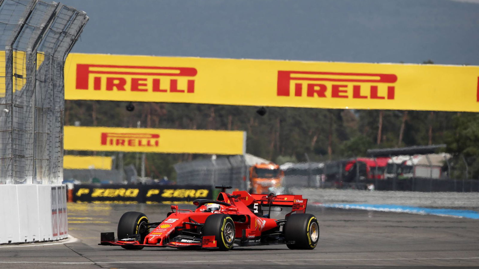 Vettel: F1 harus menggunakan akal sehat untuk melindungi balapan klasik