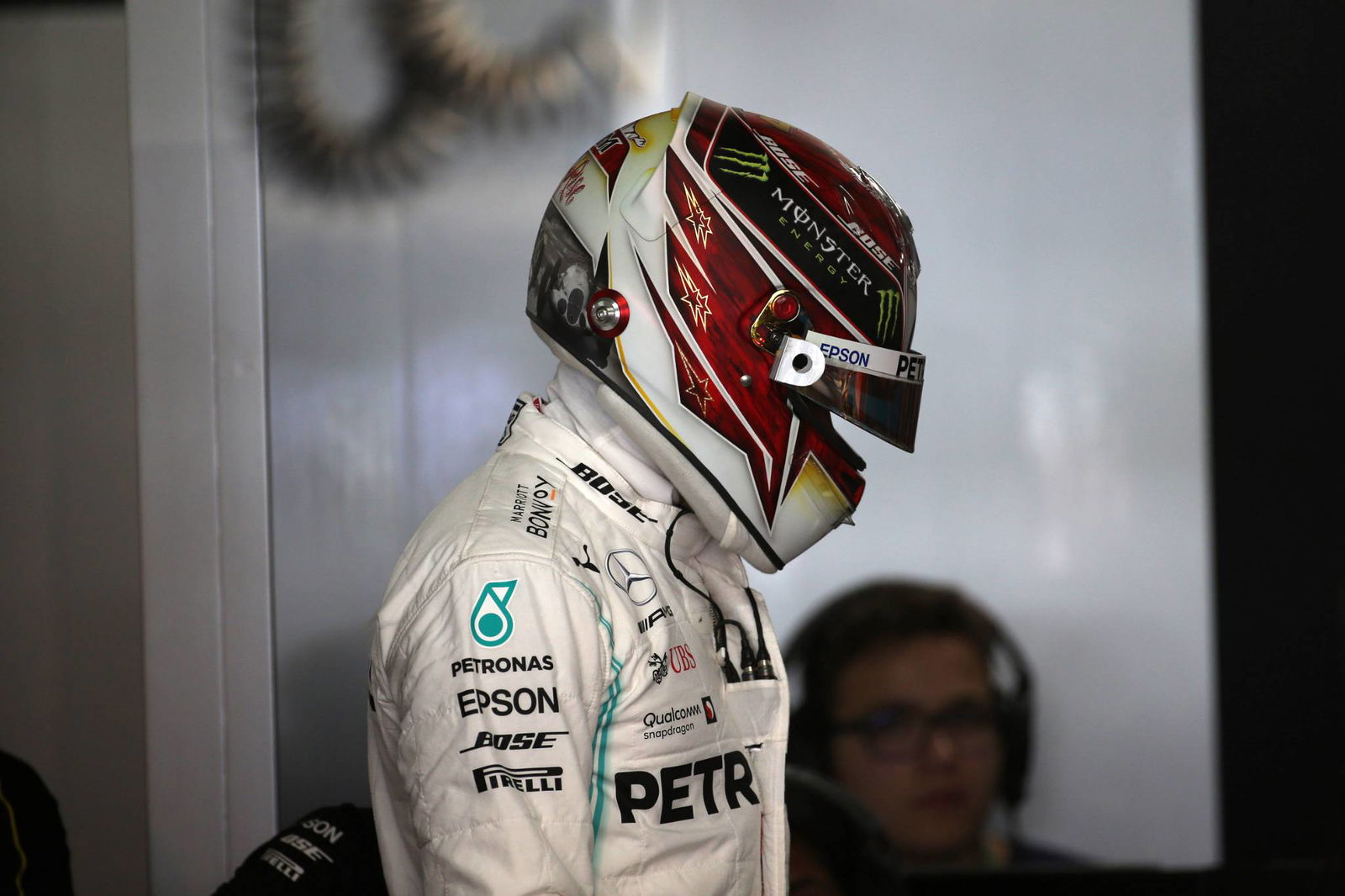 Norris dipanggil ke FIA Stewards karena pelanggaran FP1, menghindari hukuman