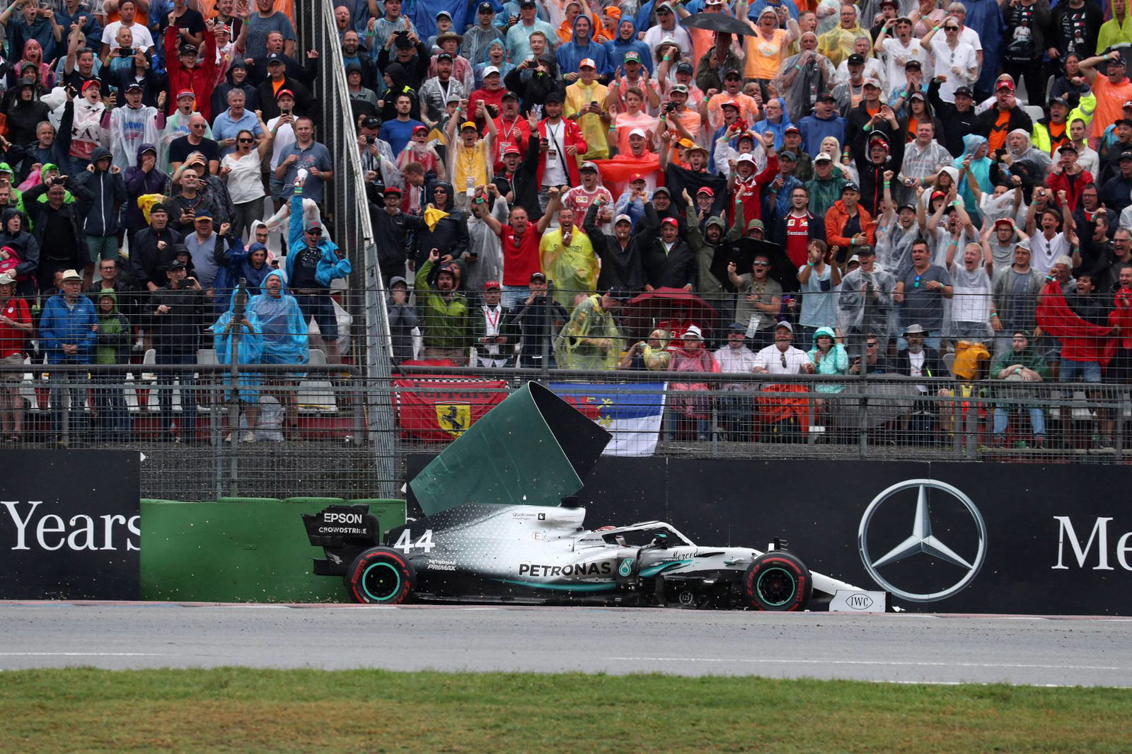 Hamilton senang 'hari terburuk dalam waktu lama' telah berakhir