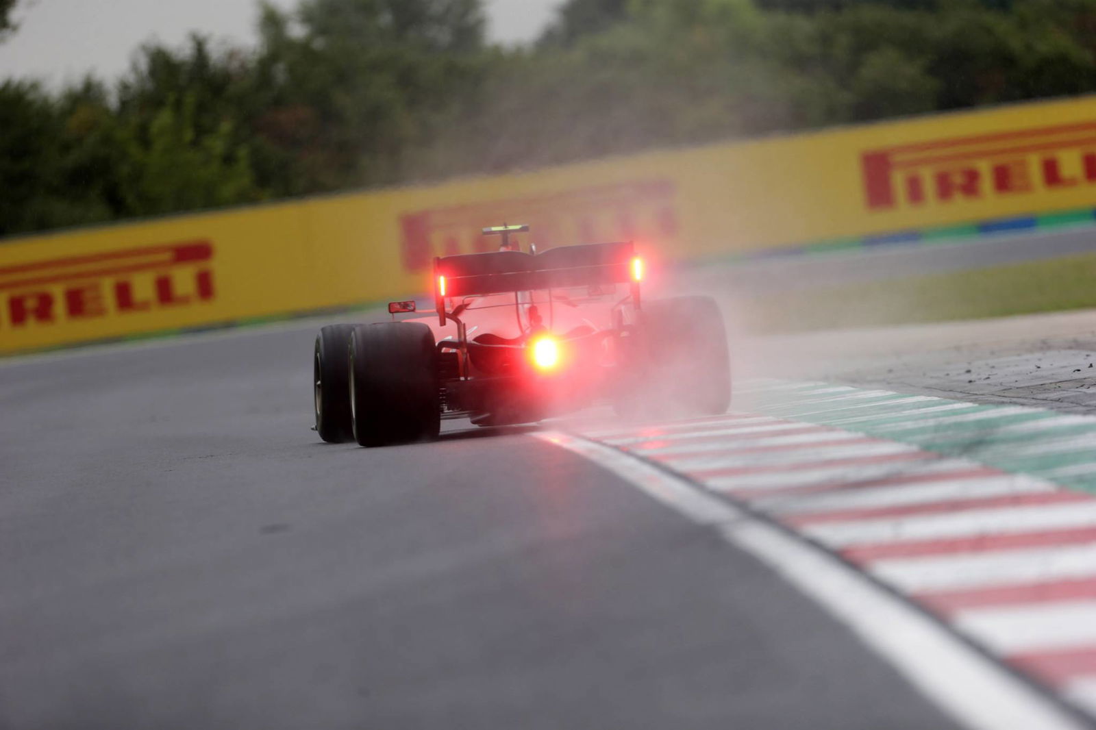 ‘Misjudgement’ led to “silly” FP2 crash - Albon