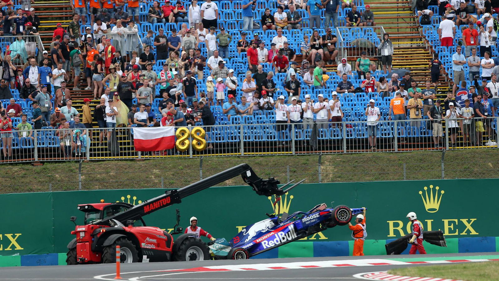 ‘Misjudgement’ led to “silly” FP2 crash - Albon