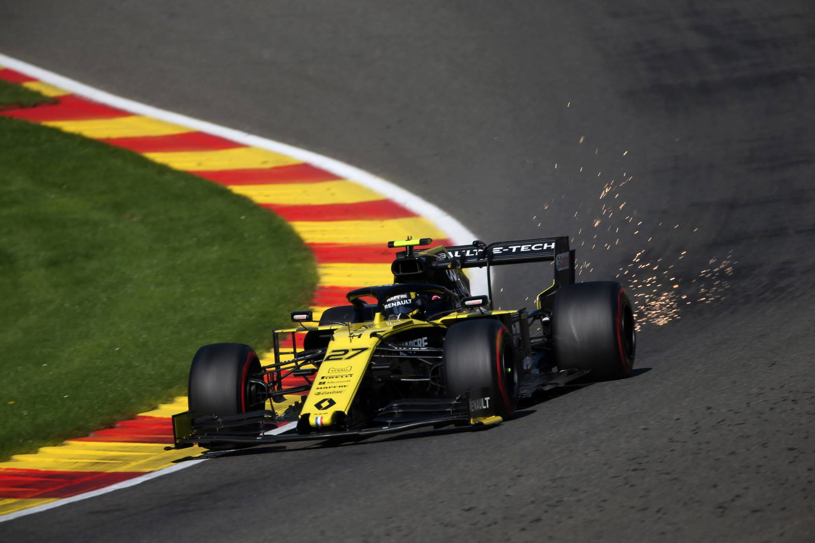 Tost: Albon cukup kuat secara mental untuk menghadapi Verstappen