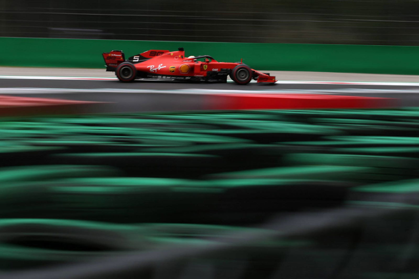 Vettel not dwelling on F1 penalty points despite nearing ban