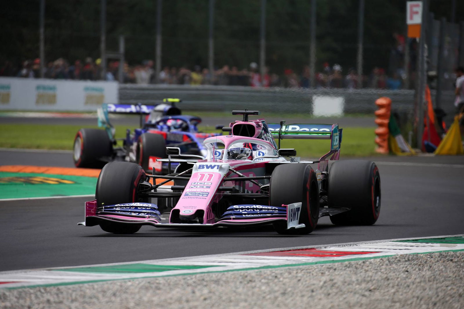 Sainz: F1 would have ‘close to zero overtakes’ without DRS