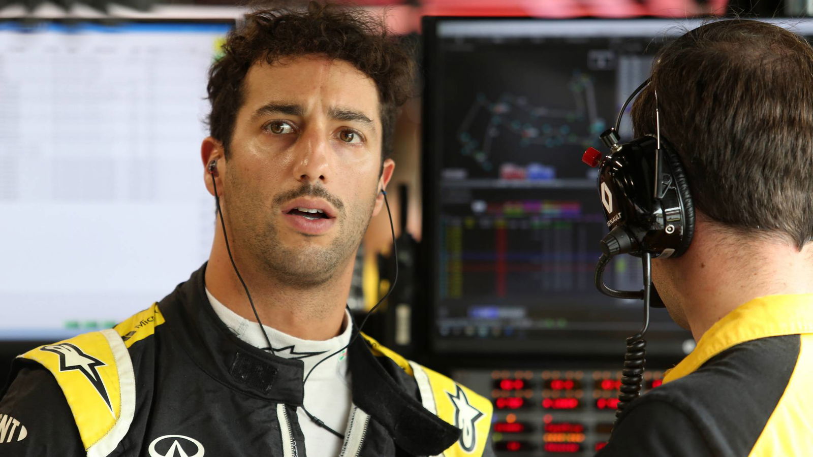 Ricciardo excluded from Singapore GP qualifying