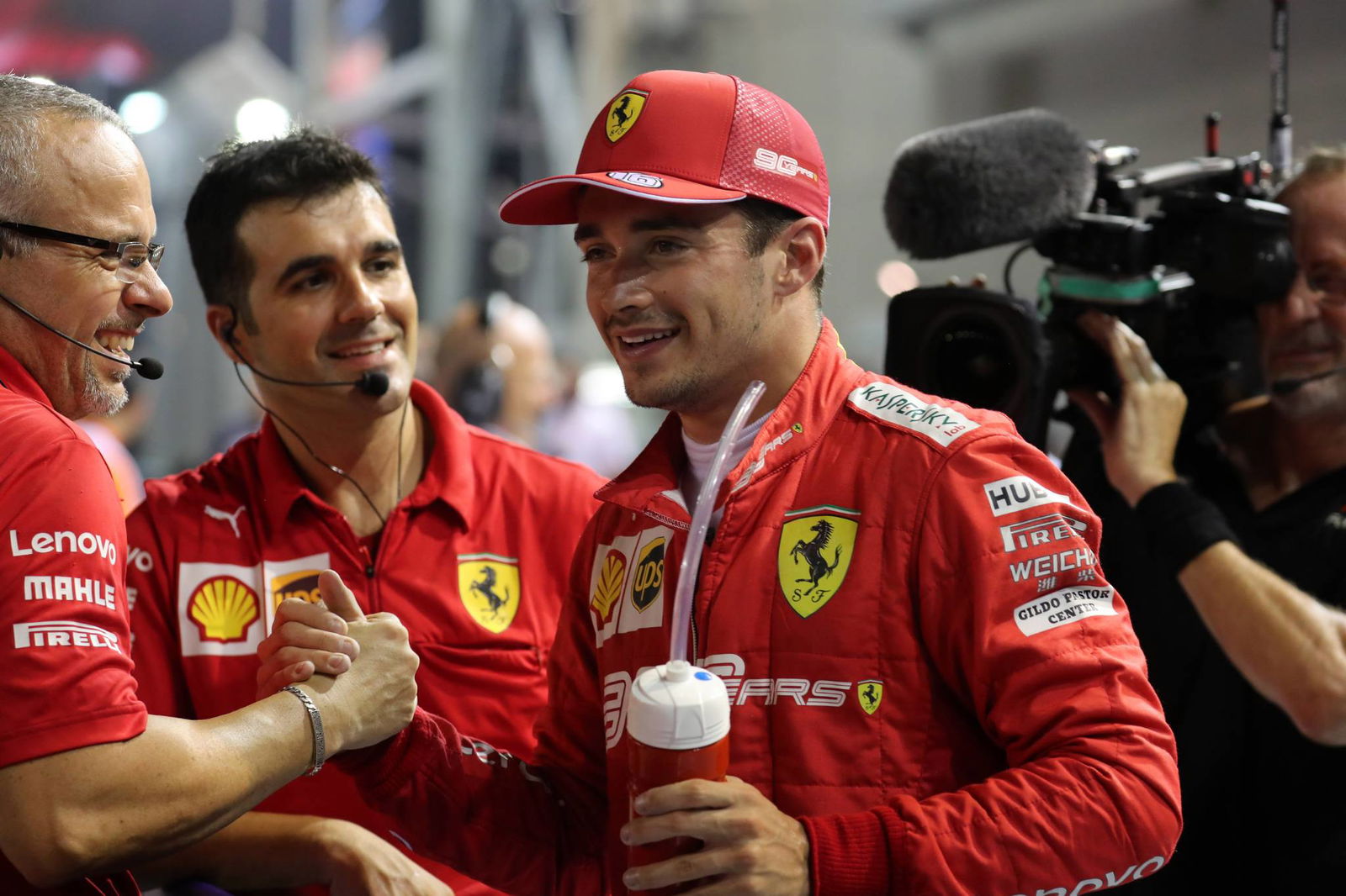 Hamilton: Fighting Ferrari in Singapore qualifying a struggle