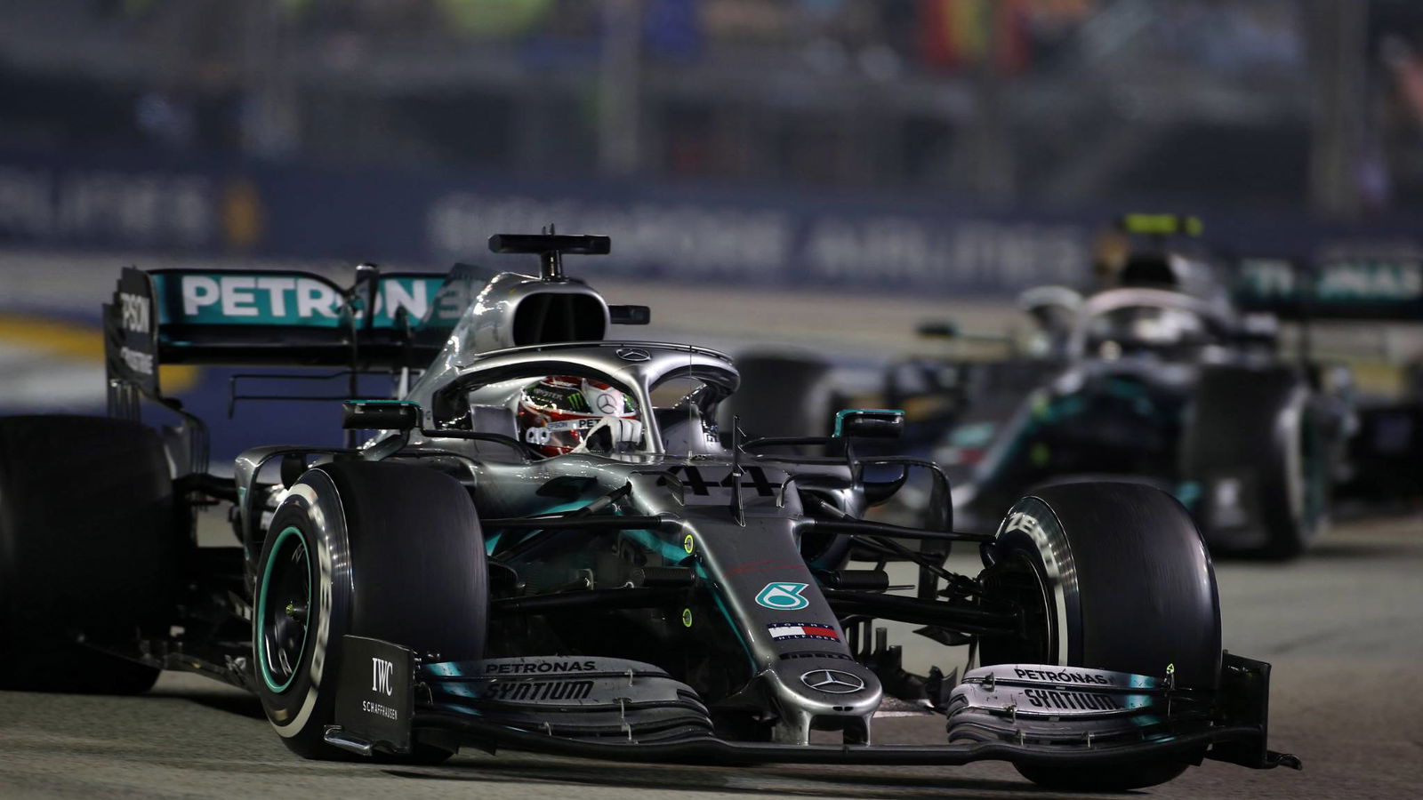 Wolff: Mercedes call for Bottas to back off “not great”