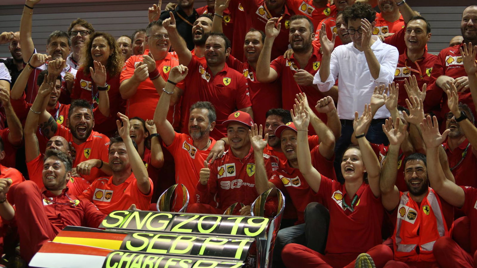 F1 Paddock Notebook - GP Singapura Minggu