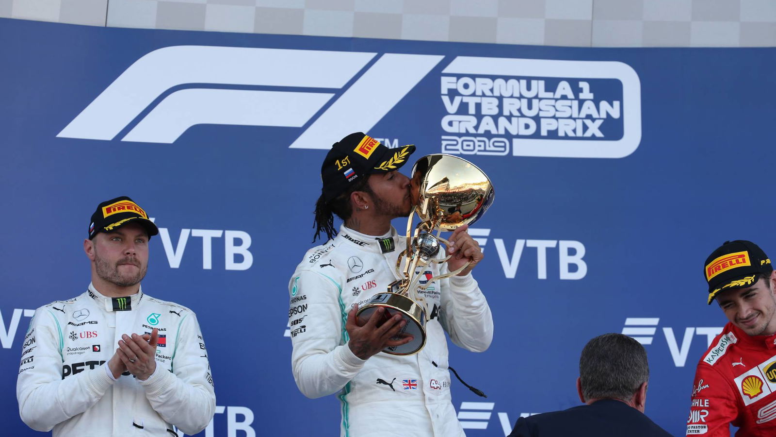Hamilton tak memikirkan gelar F1 meski memimpin poin dominan