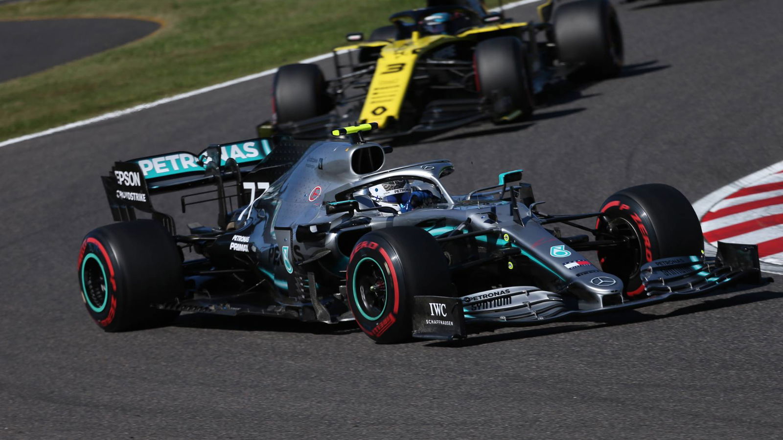 Bottas scores dominant Japanese GP victory, Mercedes seals title