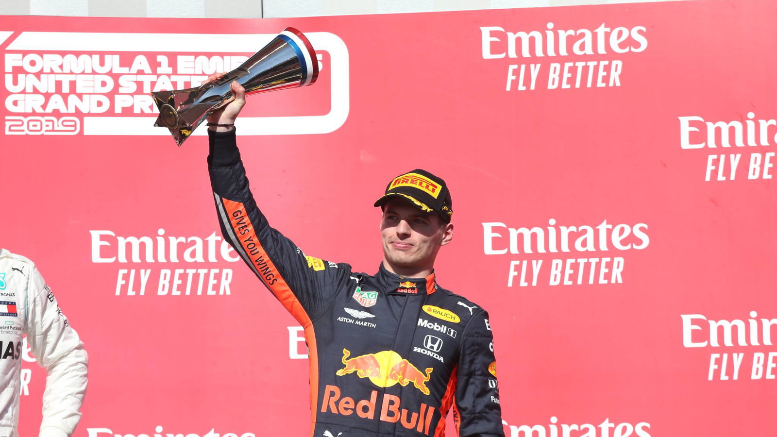 Verstappen unsurprised by Ferrari struggles: “Why do you think?”