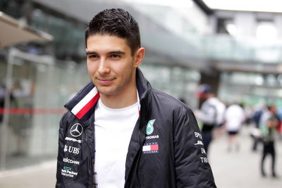 Ocon gets both days of Abu Dhabi F1 test with Renault