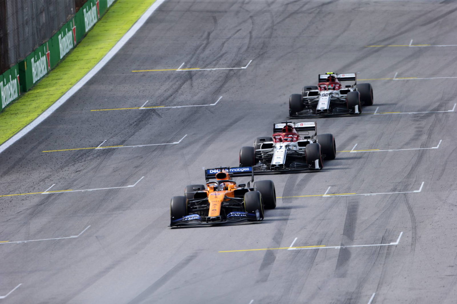 Albon ‘didn’t expect’ “slow motion” tangle with Hamilton
