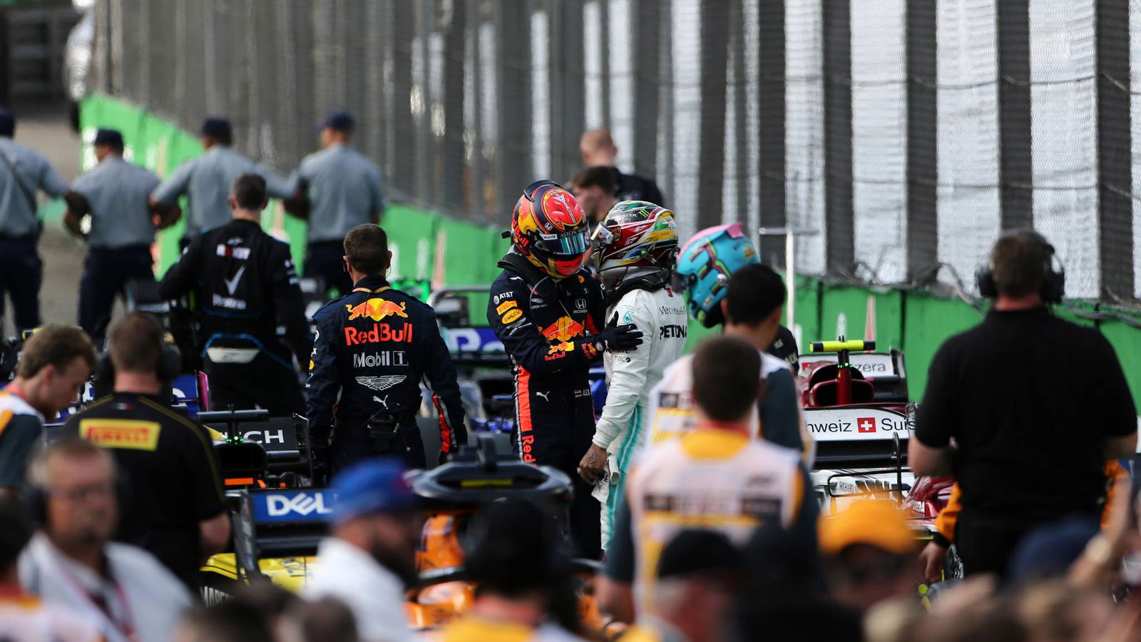 Albon ‘didn’t expect’ “slow motion” tangle with Hamilton