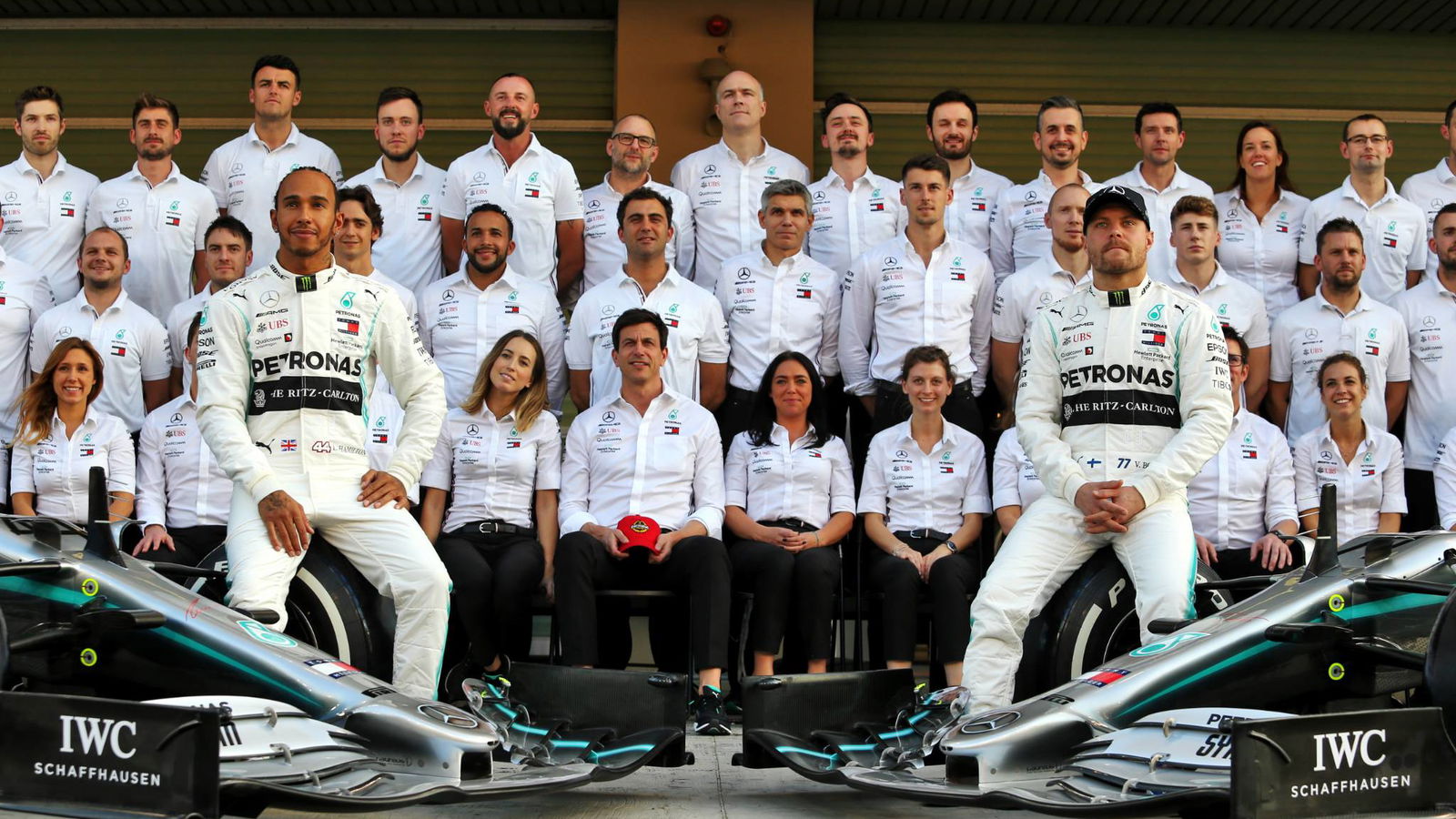 Video: Apakah Mercedes tim F1 paling dominan yang pernah ada?
