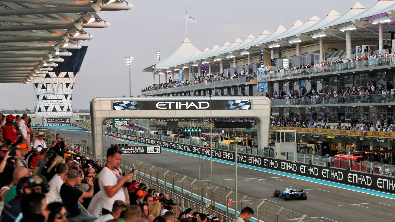 F1 Paddock Notebook - GP Abu Dhabi Sabtu