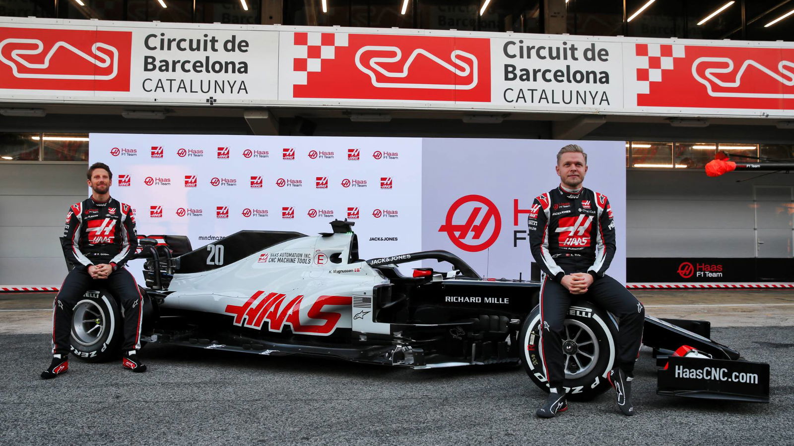 Haas meluncurkan mobil F1 2020 menjelang pengujian di Barcelona