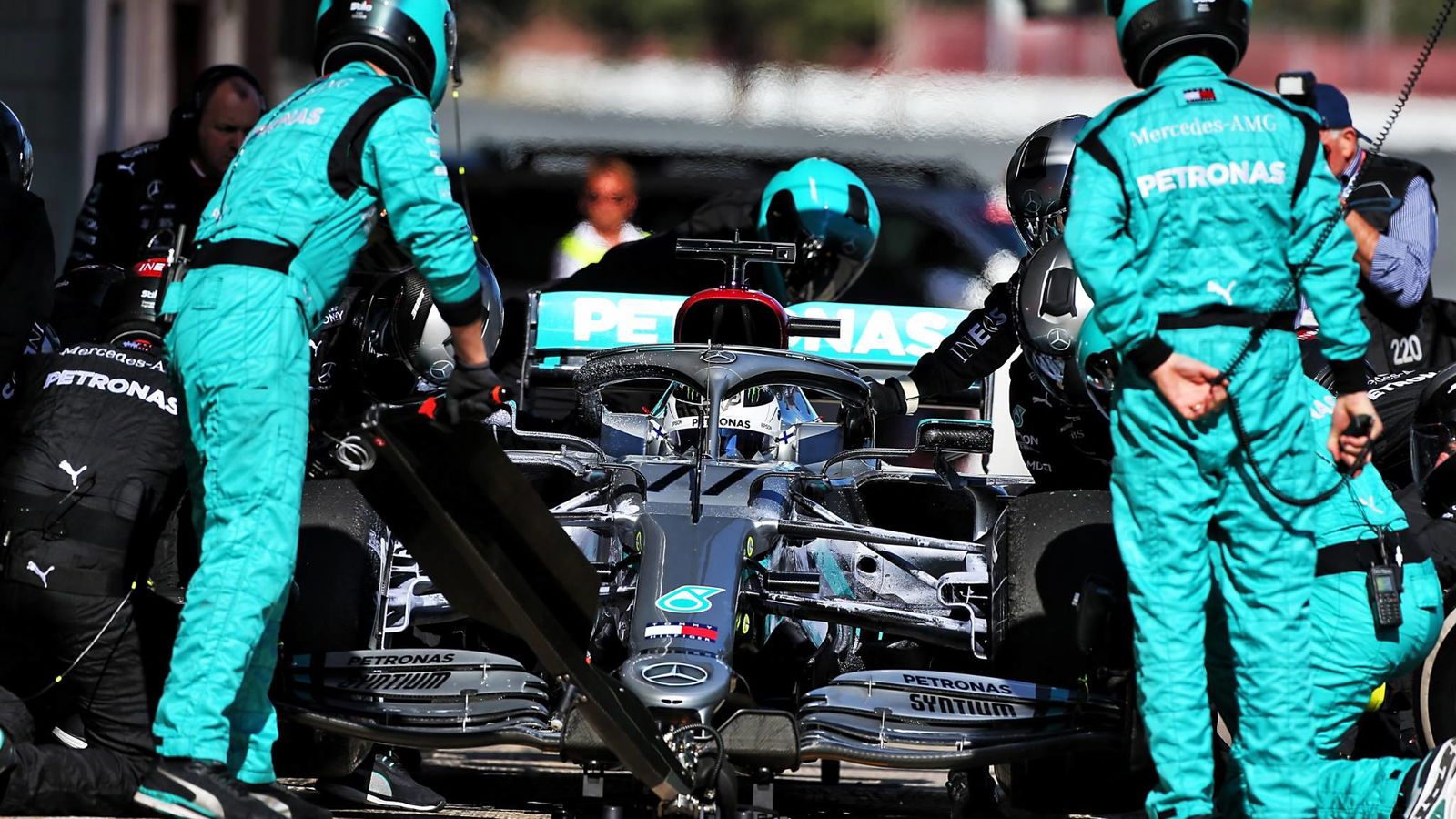 Mercedes downplays Bottas’ late electrical issue