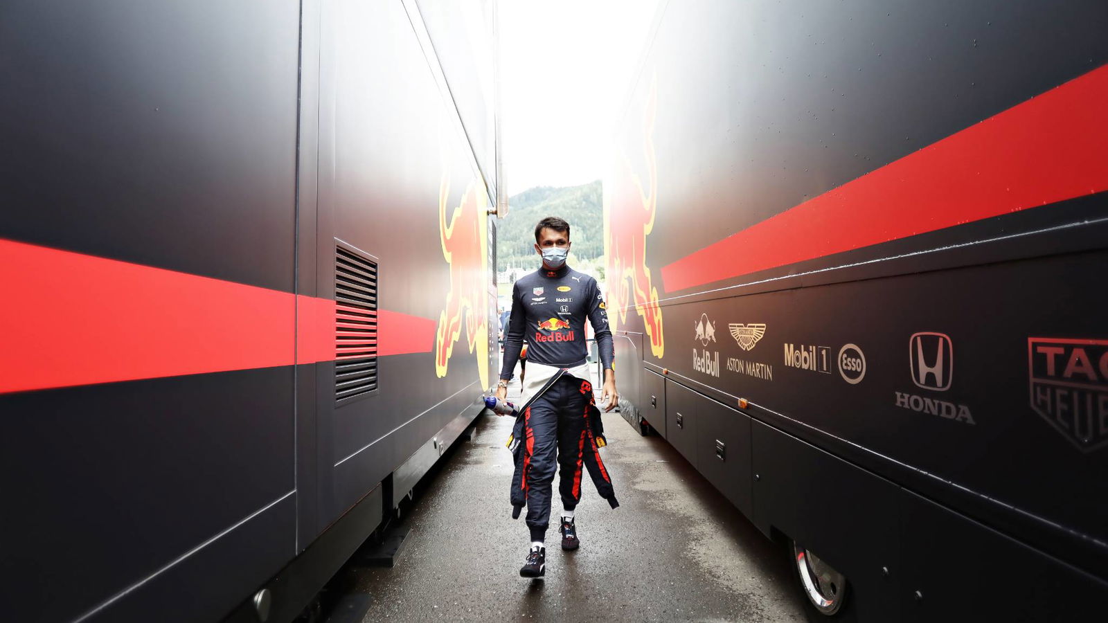 Horner mendukung agresi Albon meski kembali kehilangan podium F1