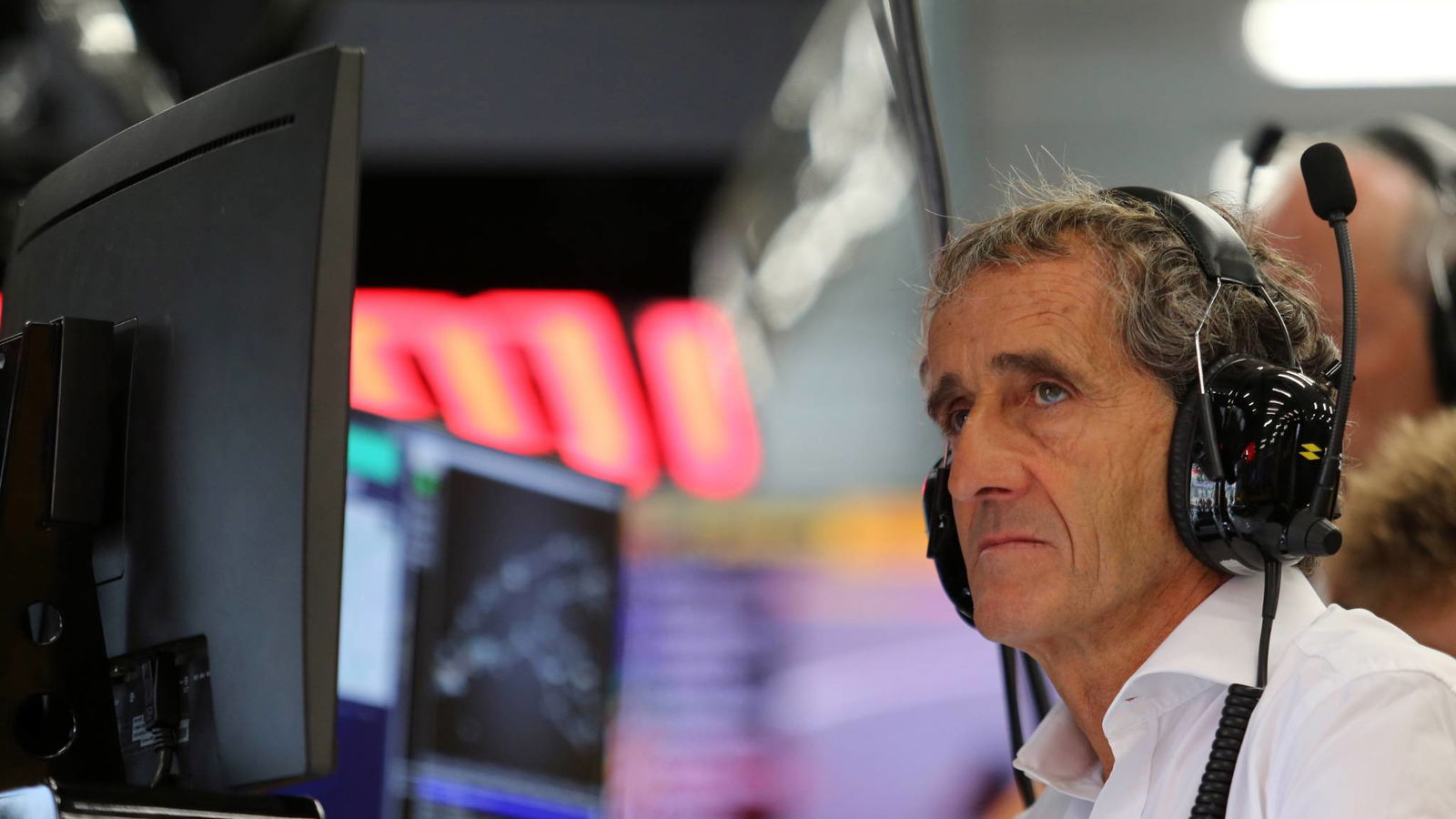 Renault aims to profit from ‘open’ 2018 F1 driver market - Prost