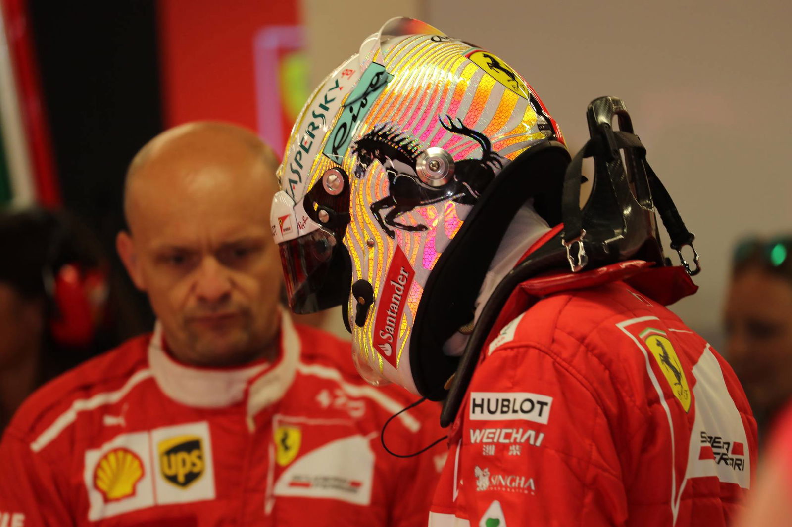 Vettel, Raikkonen crash out of Singapore GP in chaotic wet start
