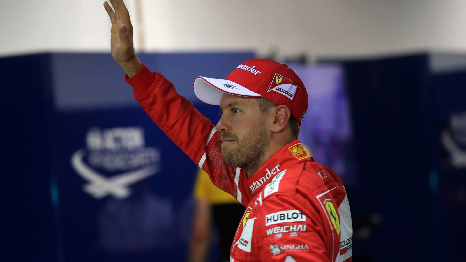 Vettel focusing on Red Bulls, not Hamilton, in Singapore