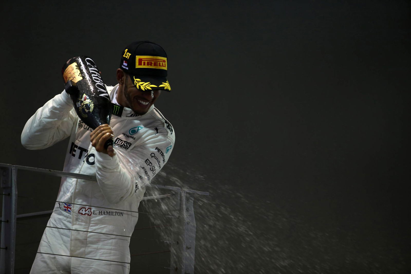Wolff still not ready to openly back Hamilton for F1 title