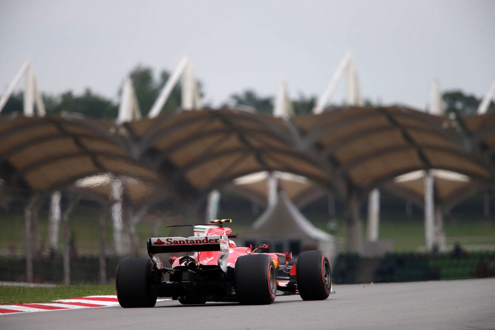 Raikkonen leads Ferrari 1-2 final Malaysia F1 practice