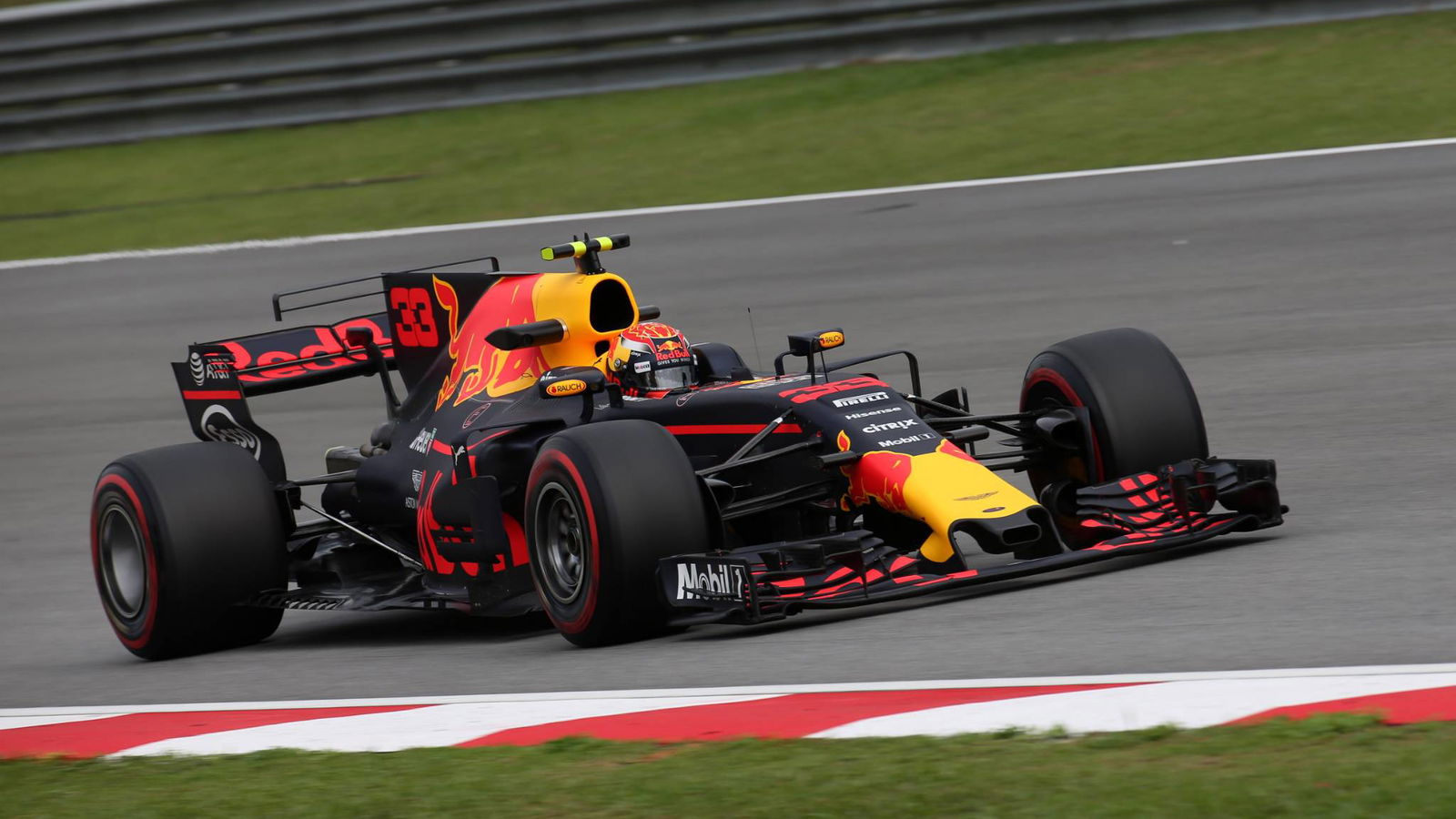 Verstappen claims dominant Malaysian GP victory, Vettel fights back to P4