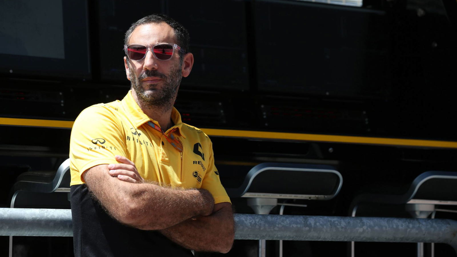 Renault supports F1 by not making “unnecessary noise”