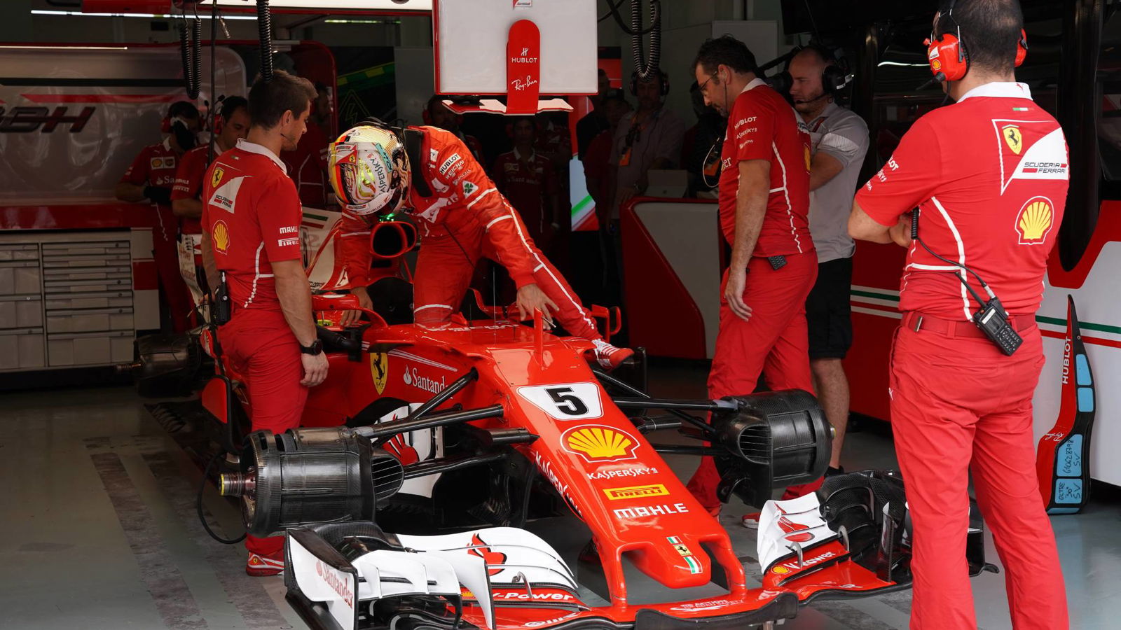 Vettel: Malaysia engine issue 'part of motor racing'