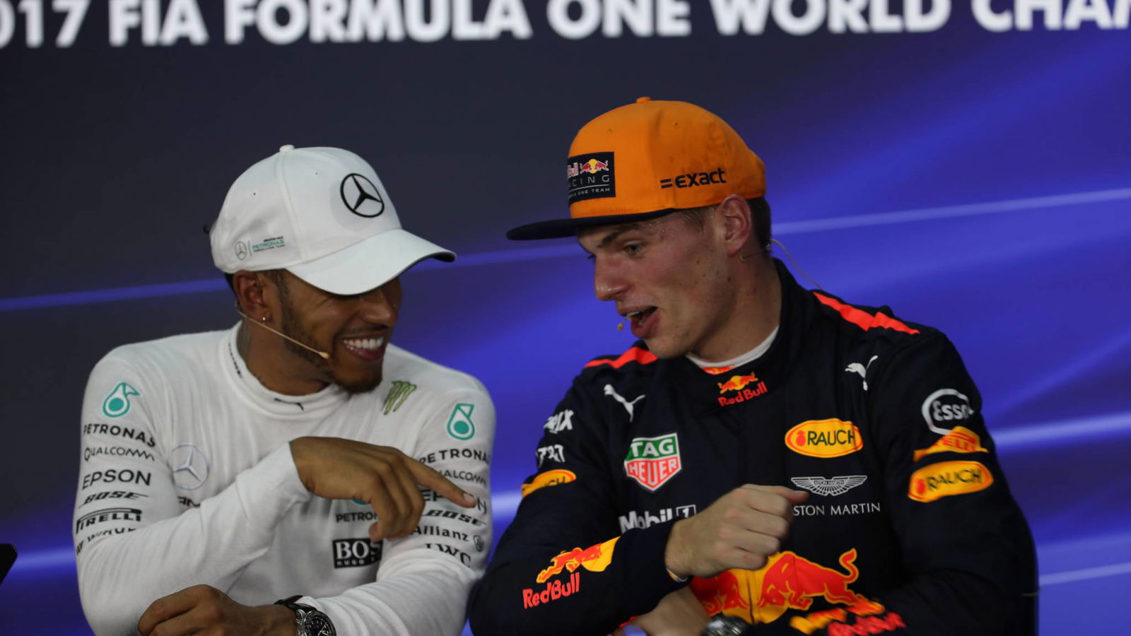 Red Bull sempat khawatir Mercedes incar Verstappen