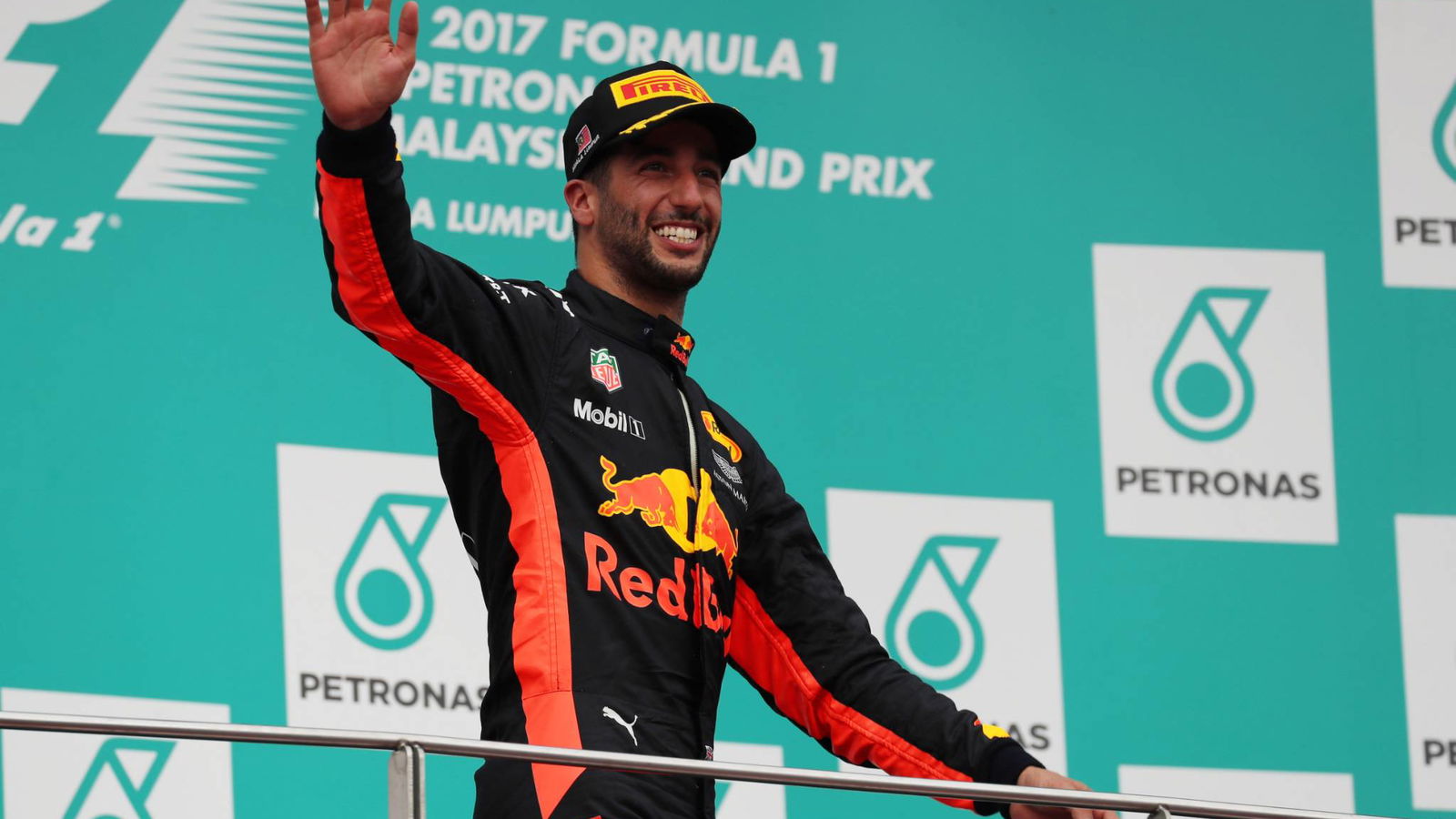 Ricciardo felt 'lonely' in Malaysia before unexpected Vettel charge