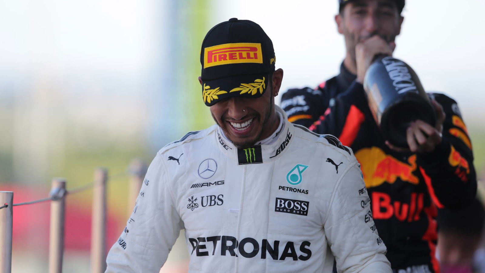 Hamilton ‘not taking silly risks’ to seal 2017 F1 title