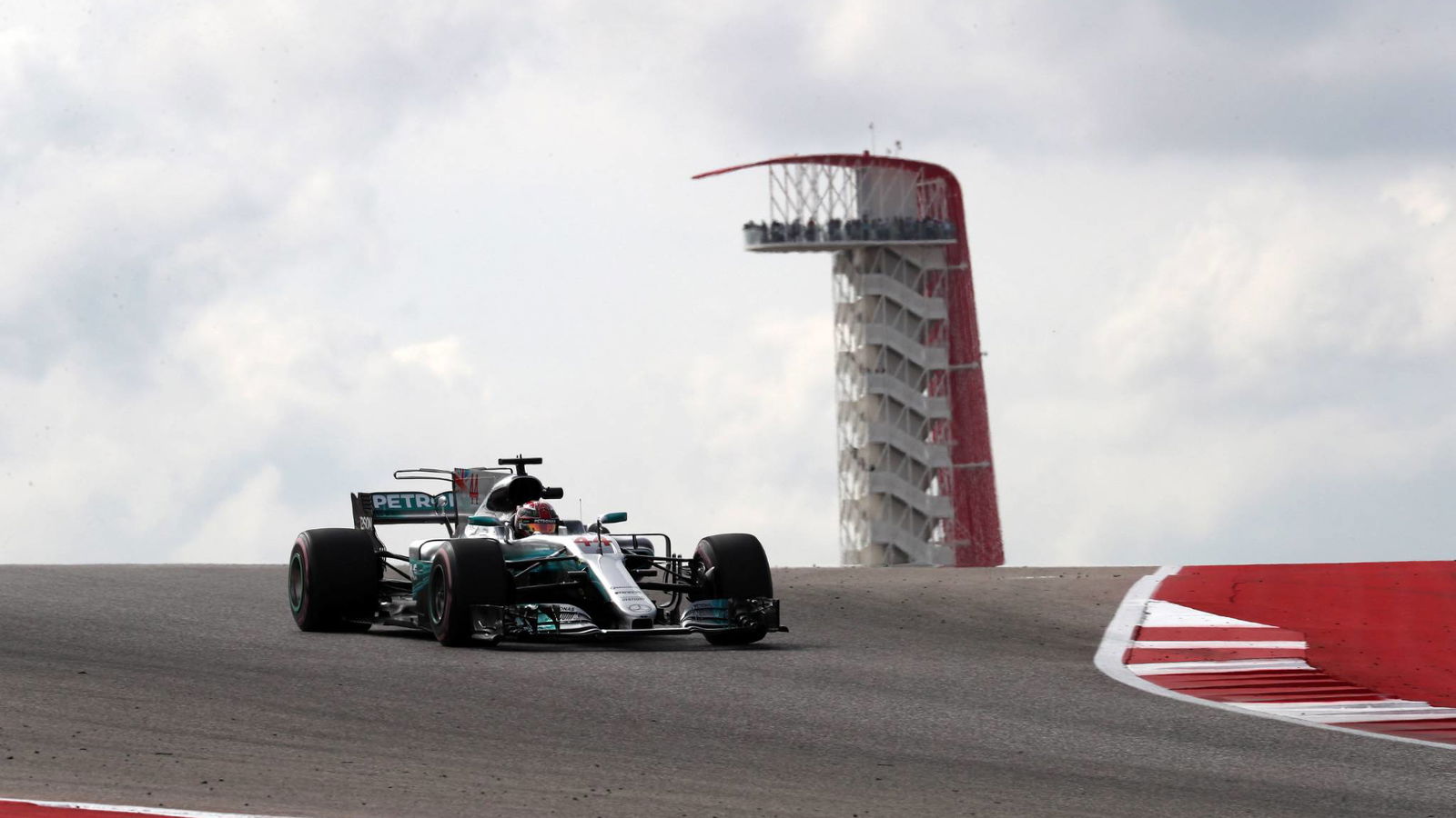 Hamilton completes US GP practice hat-trick in FP3