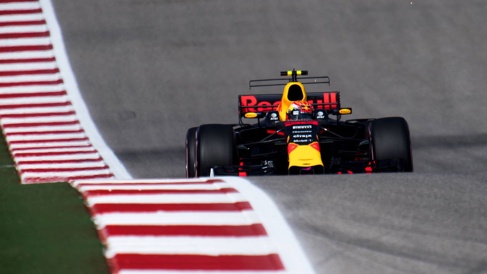 Horner fumes at lack of consistency in stewards' decisions