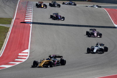 Sainz hails “very close to perfect” Renault debut