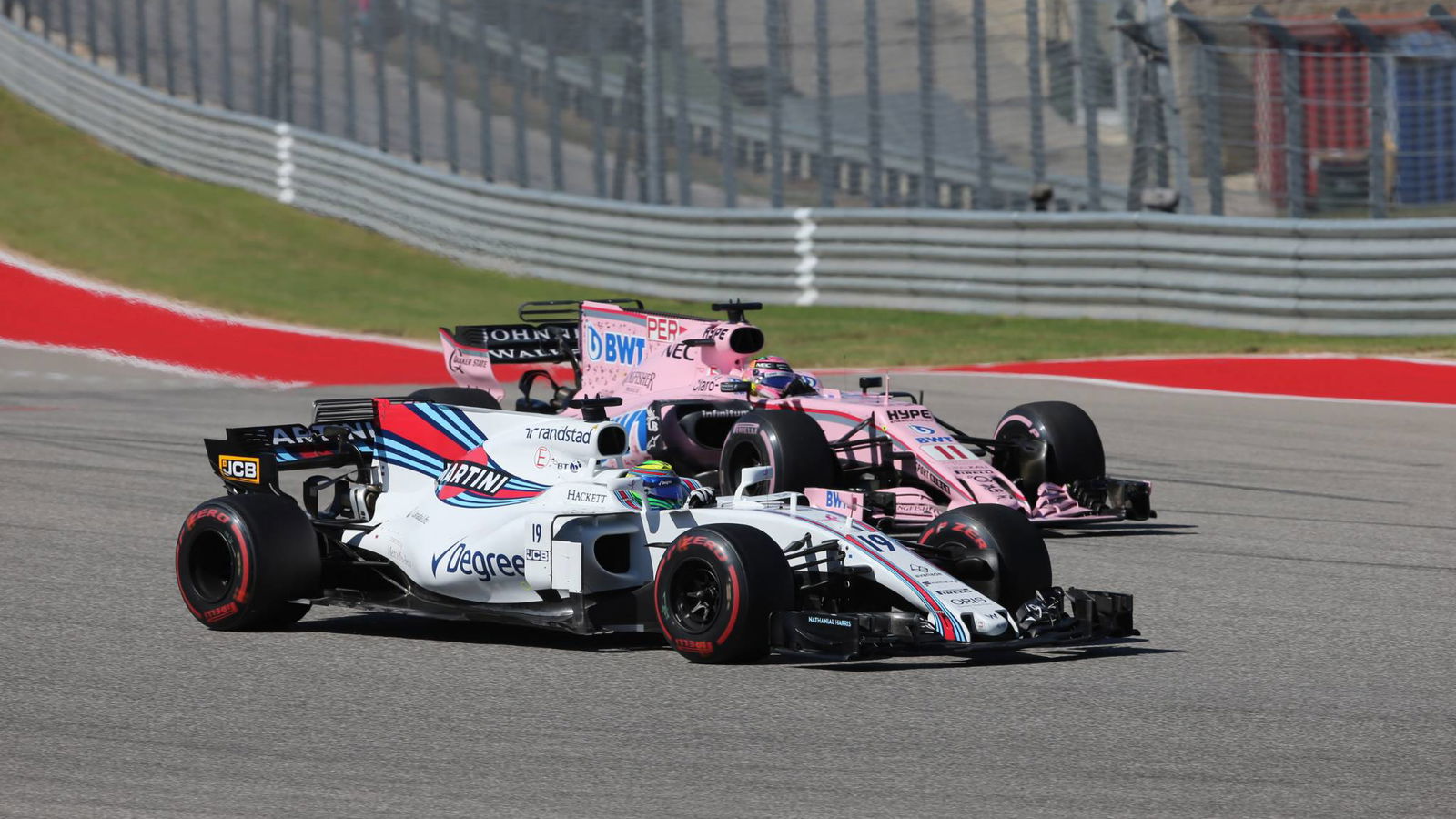 Massa frustrated as blue flags deny chance to pass Perez 