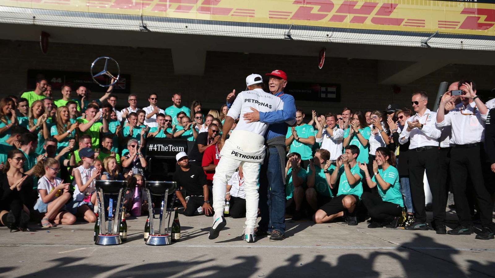 Lauda: Hamilton is the best