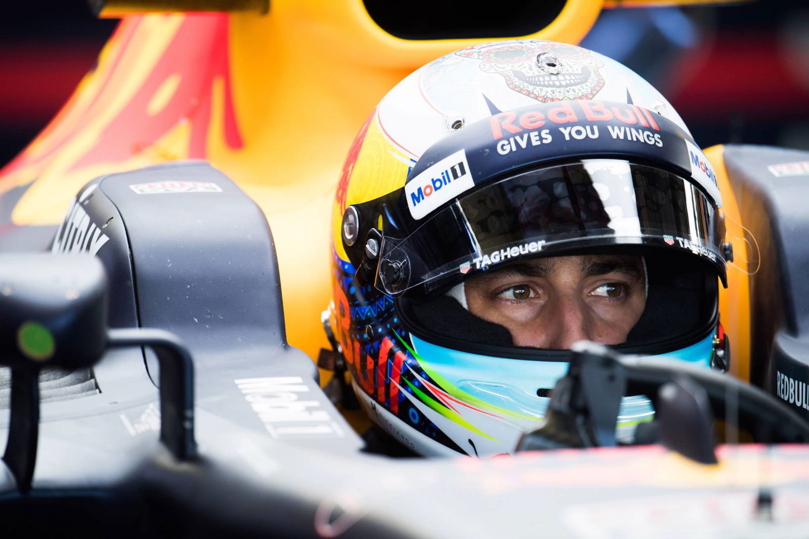 Red Bull considering engine change for Ricciardo in Mexico