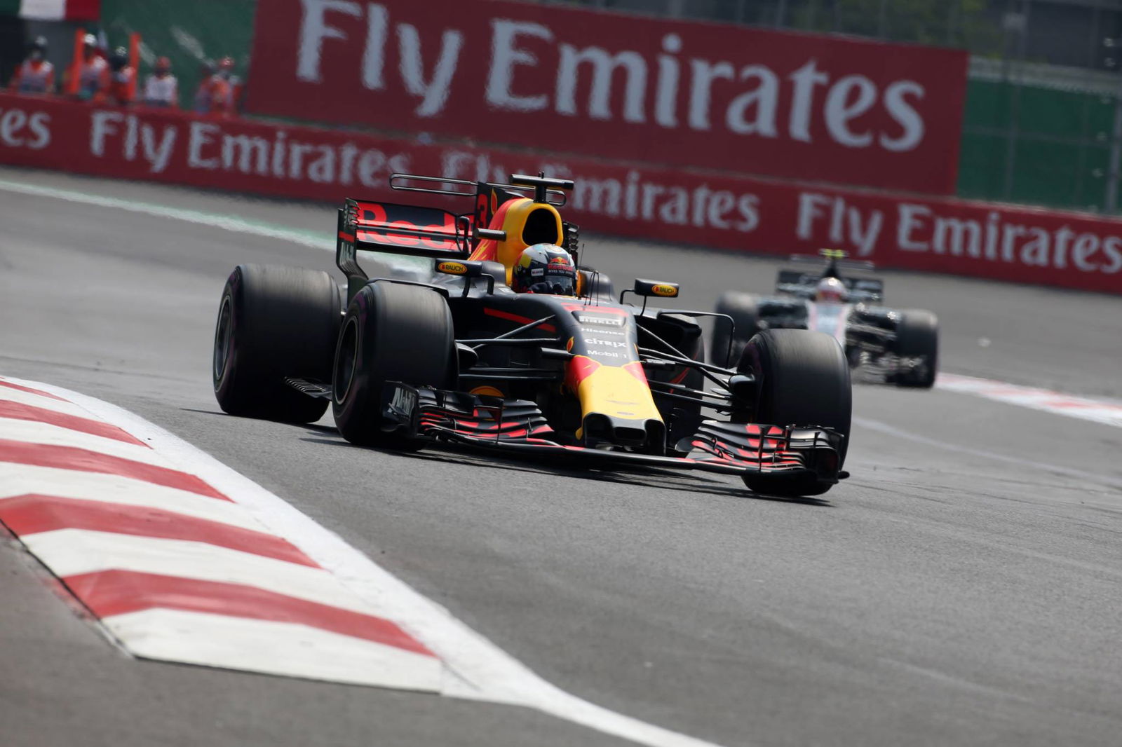 Hamilton had ‘half of his left diffuser ripped off’ in clash – Wolff
