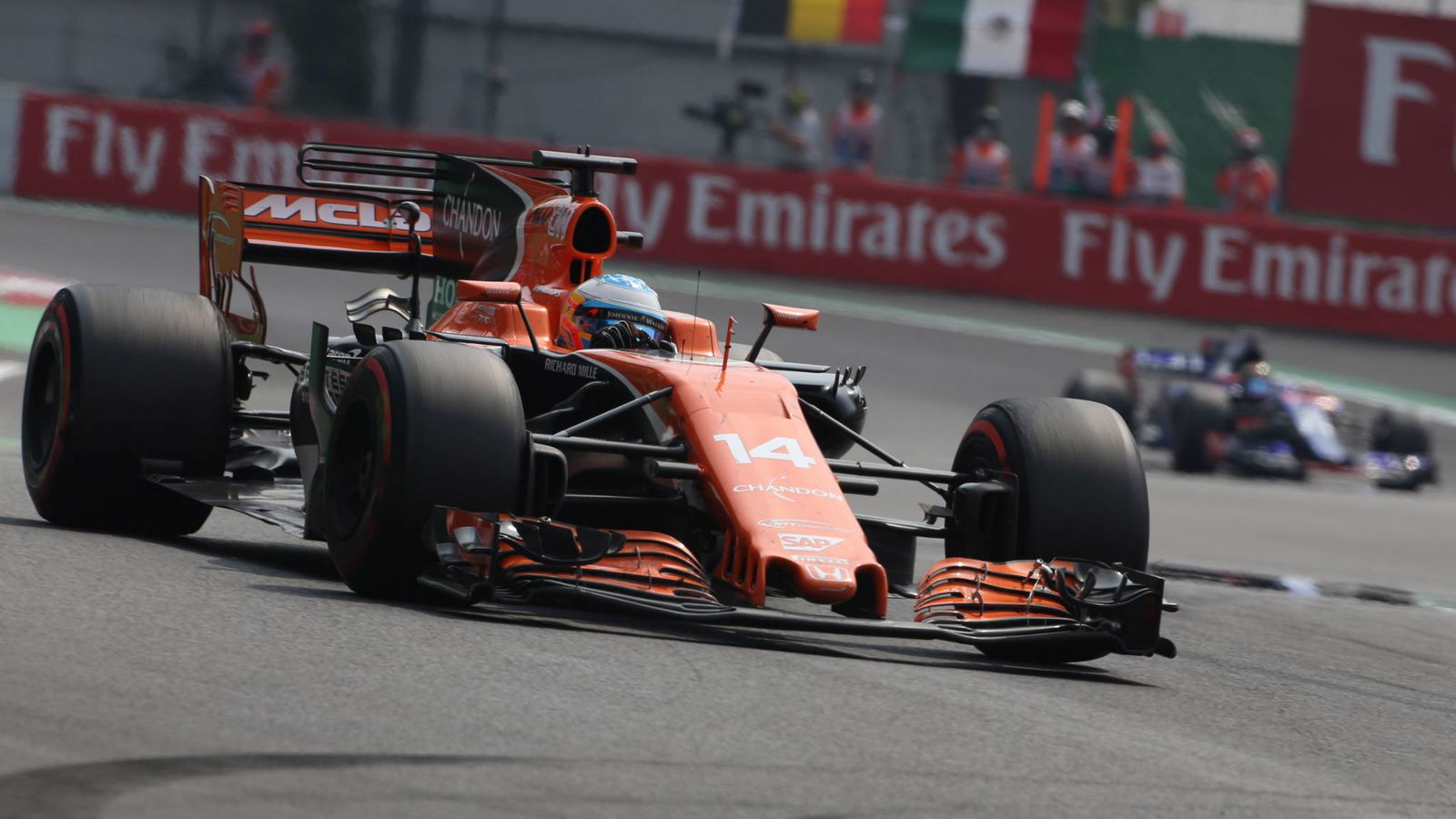 Alonso hopes to give Hamilton 'harder time' in 2018