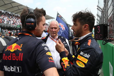 Red Bull waiting for 'right time' to open Ricciardo contract talks