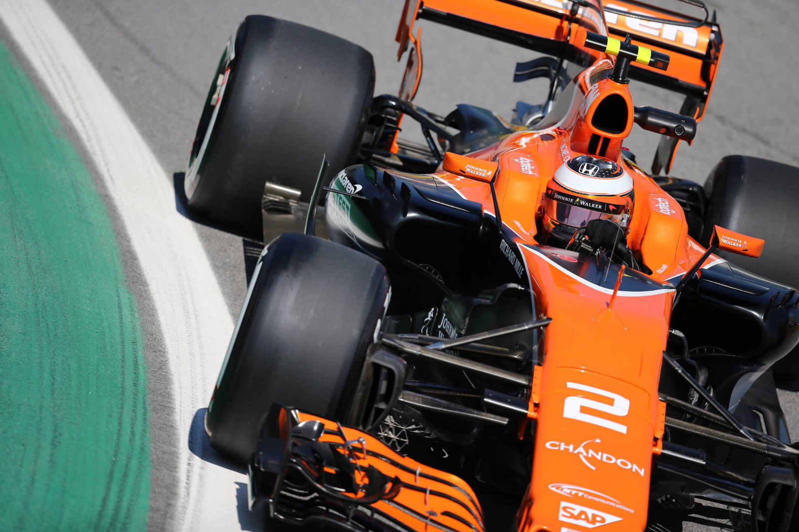 Hulkenberg reveals new F1 helmet design