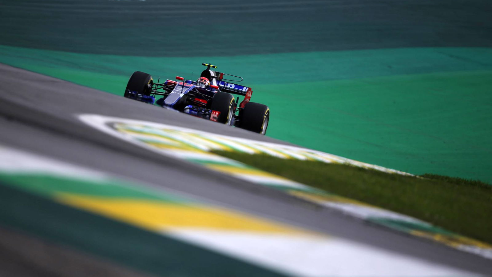 Toro Rosso responds to Renault engine allegations
