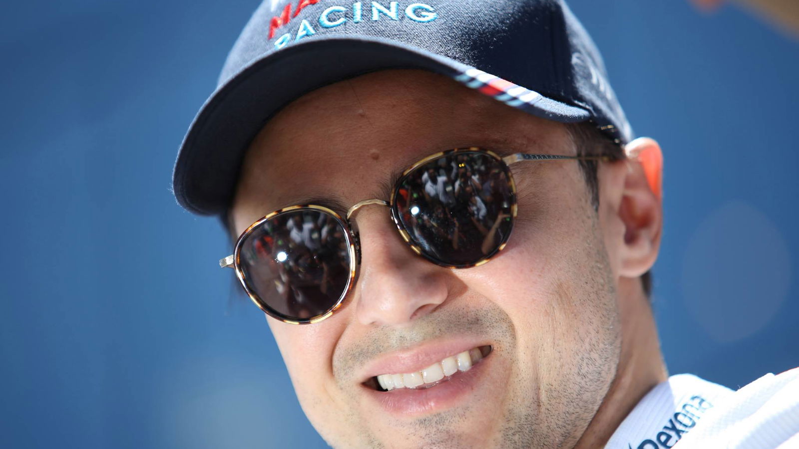 Massa dalam pembicaraan dengan tim Formula E selama berkendara 2018-19