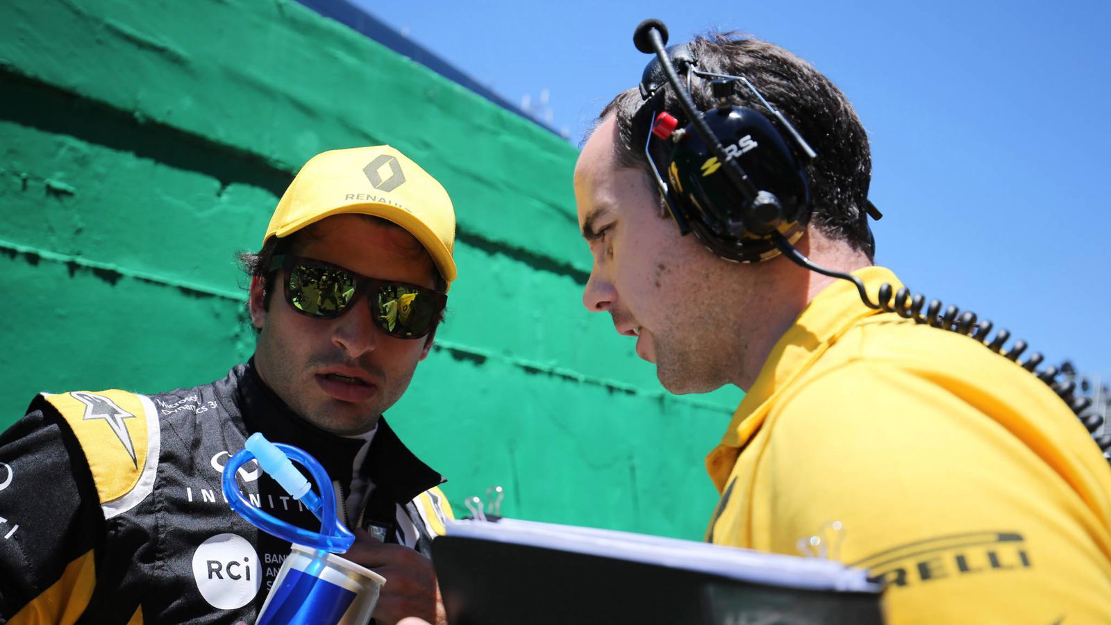 Sainz 'starting to feel at home' in Renault F1 car