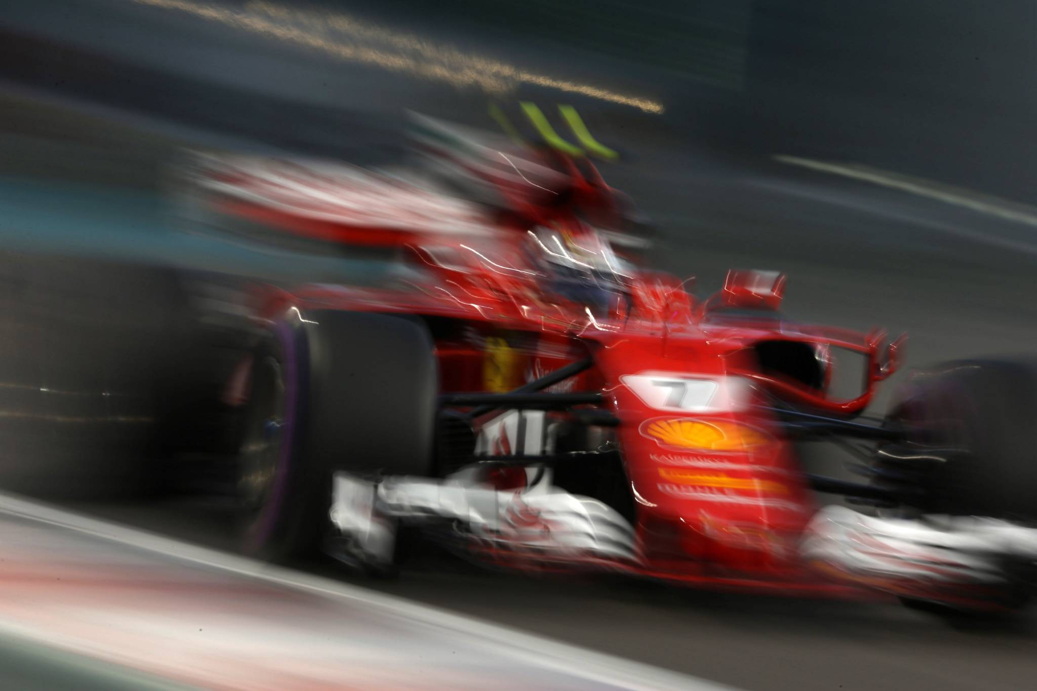 24.11.2017 - Free Practice 2, Kimi Raikkonen (FIN) Scuderia Ferrari SF70H 