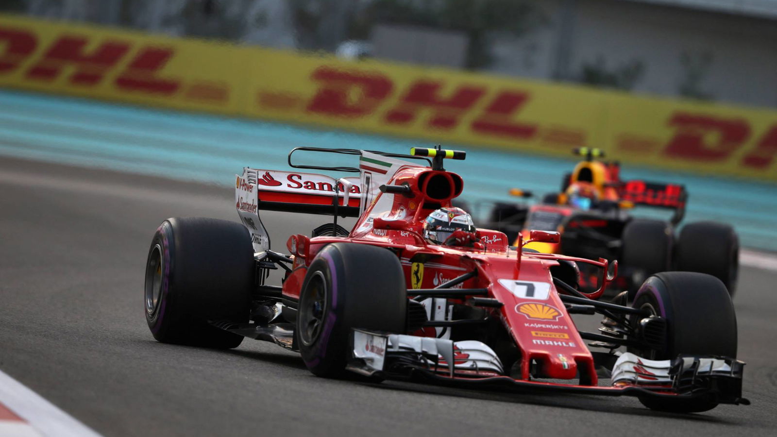 Verstappen underwhelmed by F1 finale stuck behind Raikkonen